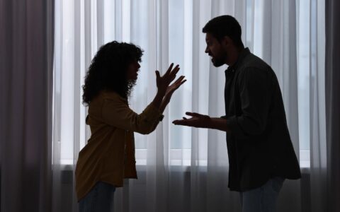 como debe actuar la pareja de un adicto